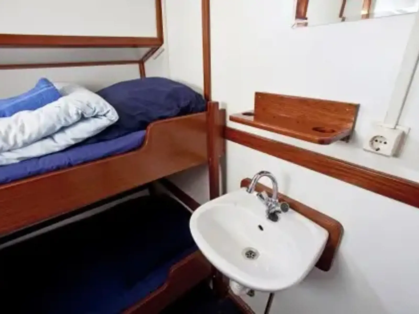 Suydersee Hut Kabine Cabin