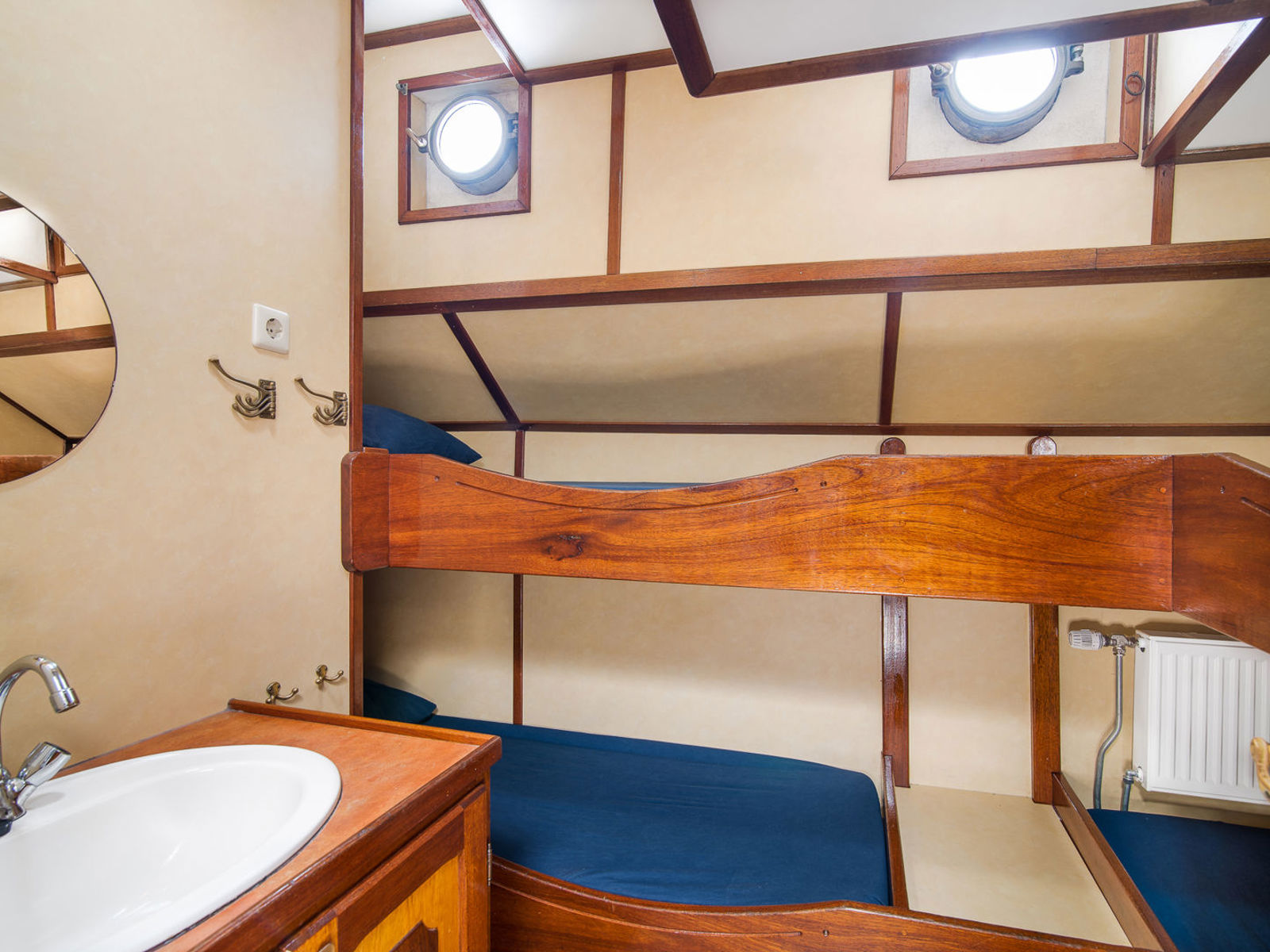 Sterrenwind, Frisian Sailing, hut, kabine, cabin