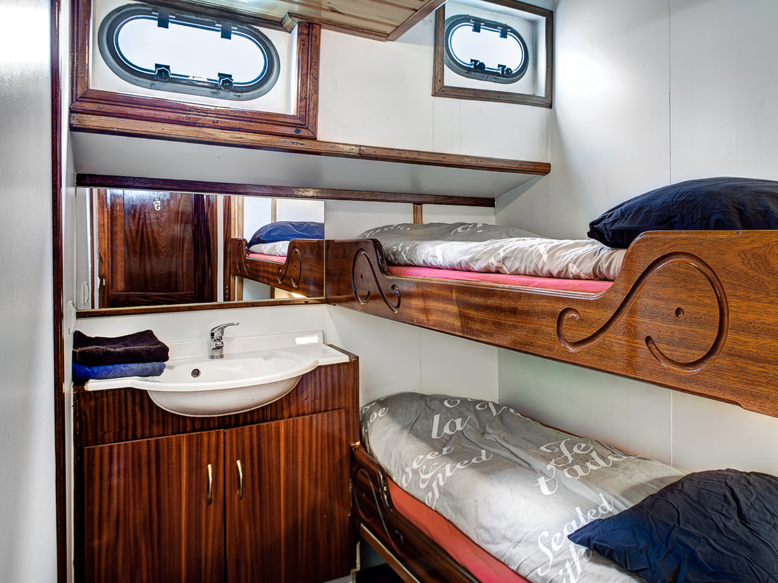 Vliegende Hollander hut, Kabine, Cabin 2 person