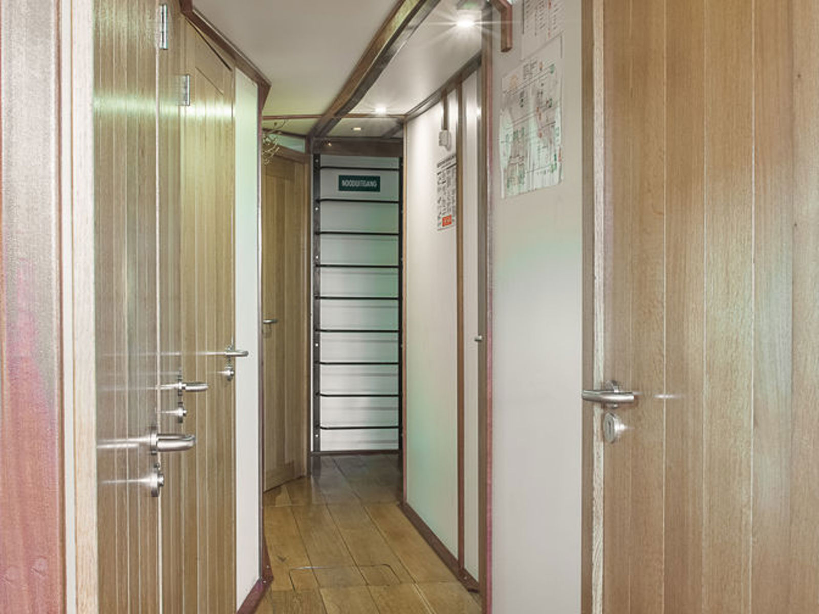 De Onderneming gang, corridor