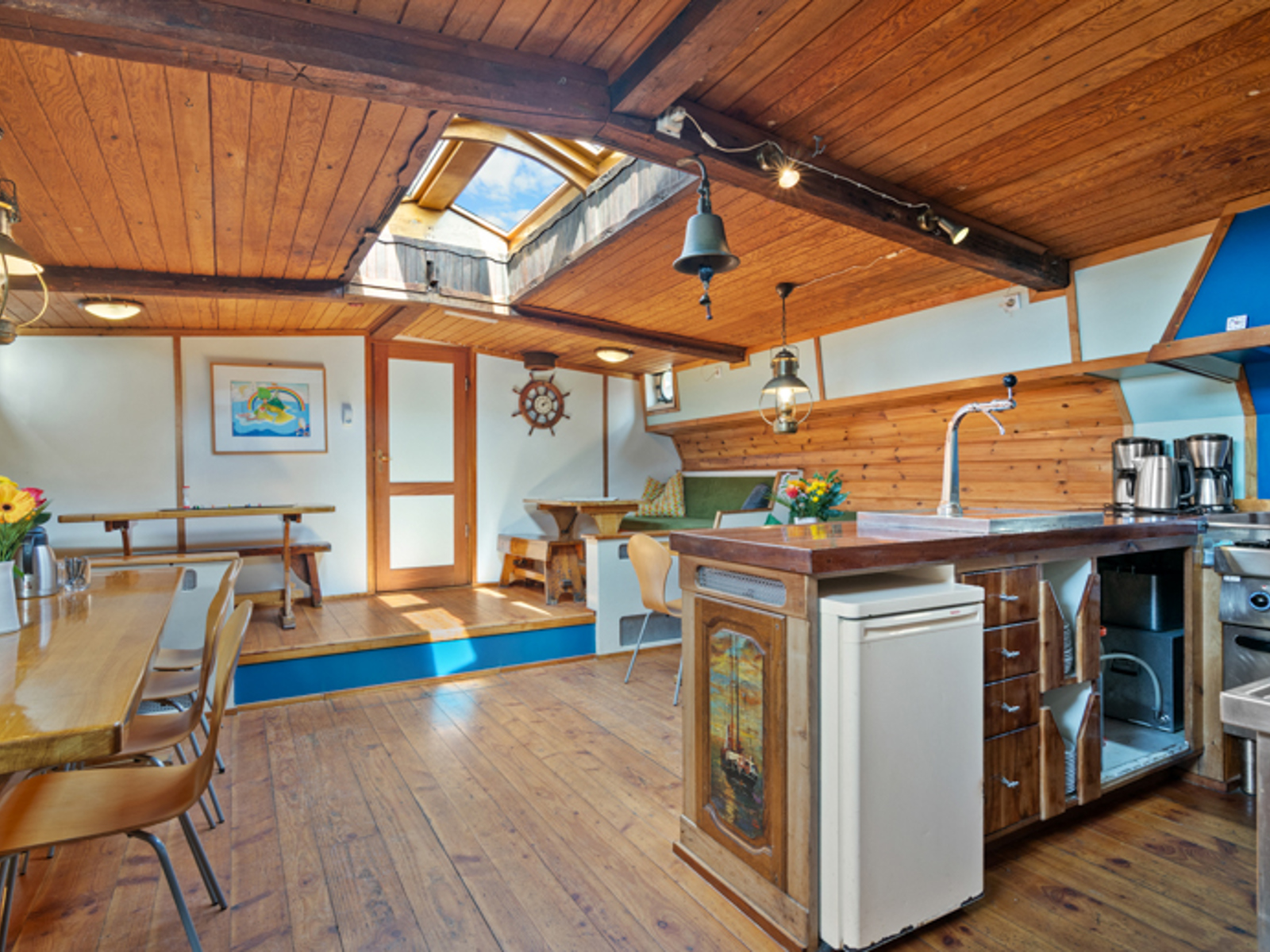 Jeppe Van Schier Podium Buehne Stage