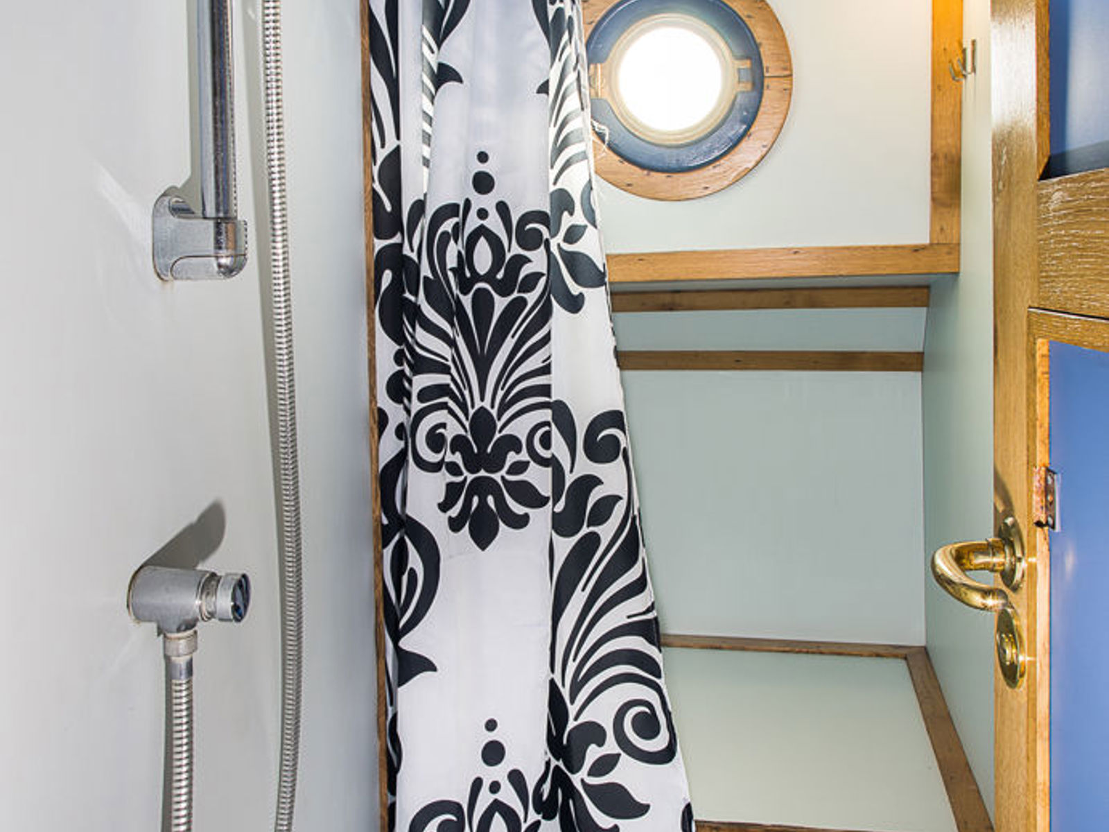 Zwarte Valk douche / shower