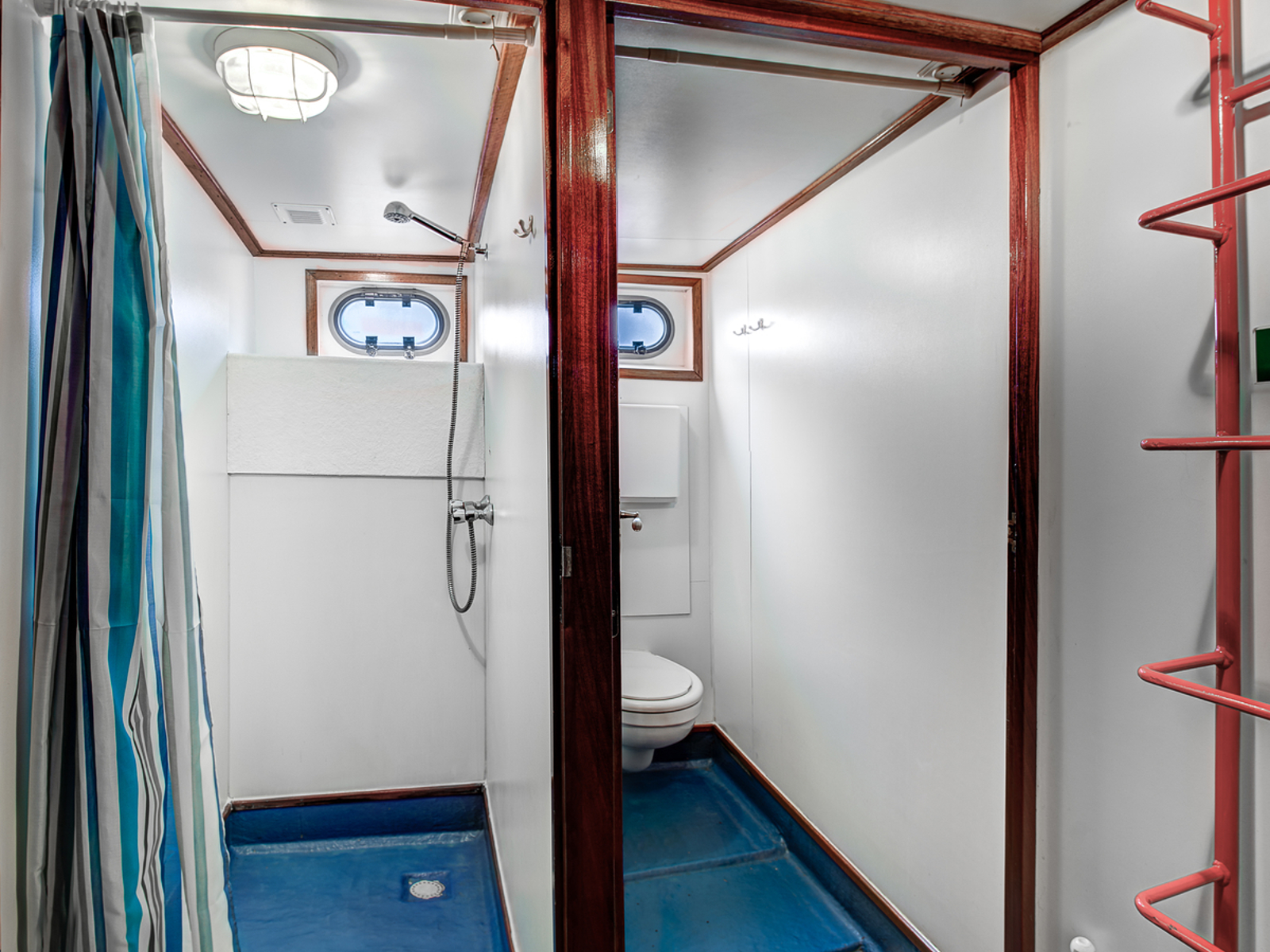 Vliegende Hollander WC, douche, dusche, shower