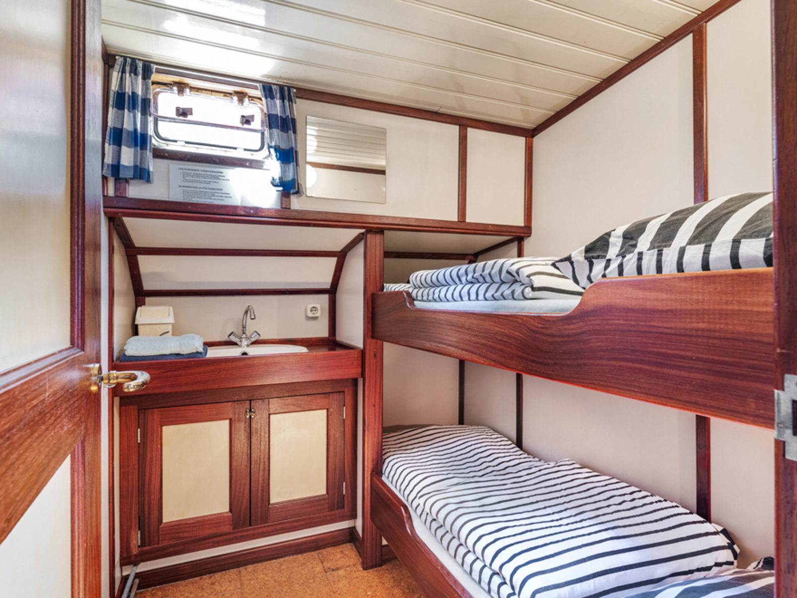 Sudermar Hut Kabine Cabin 2 Personen