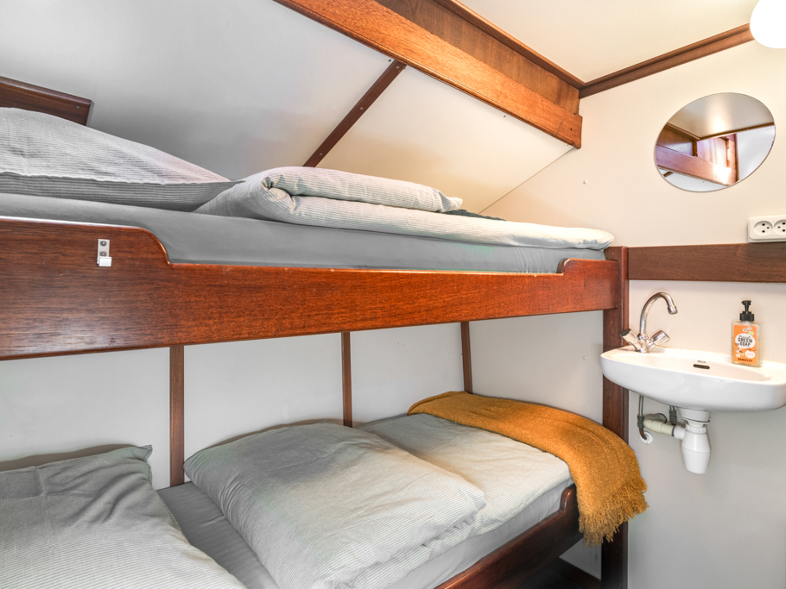 Middelsee Hut Kabine Cabin