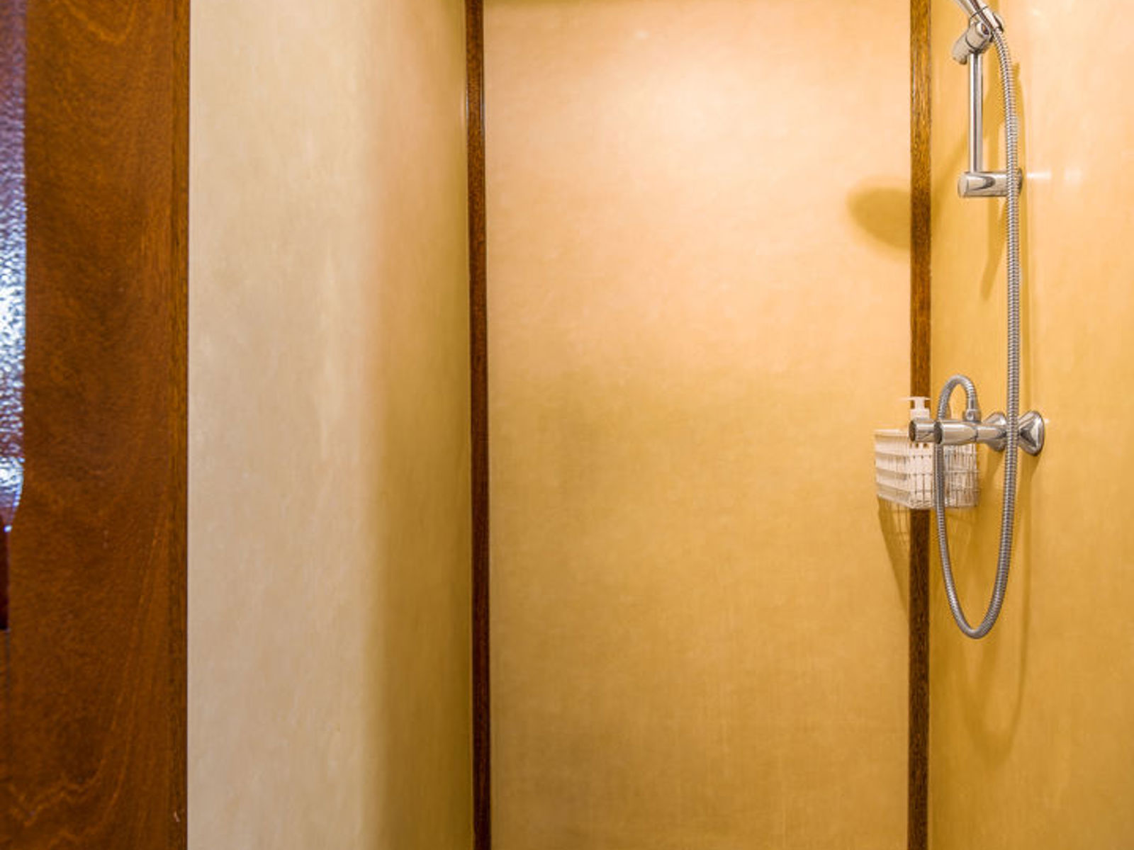 Sterrenwind, Frisian Sailing, Douche, shower