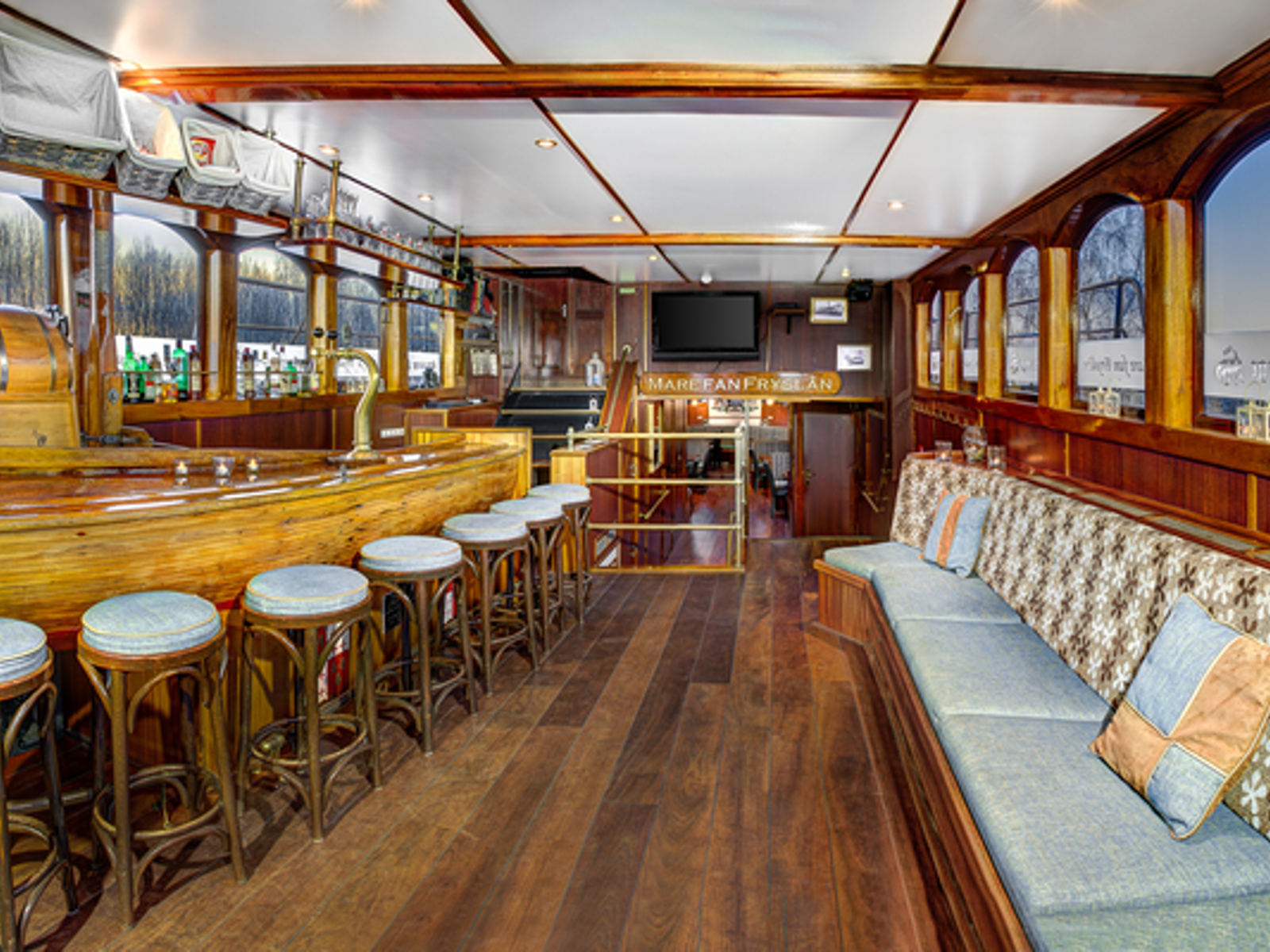 Mare Van Fryslan salon
