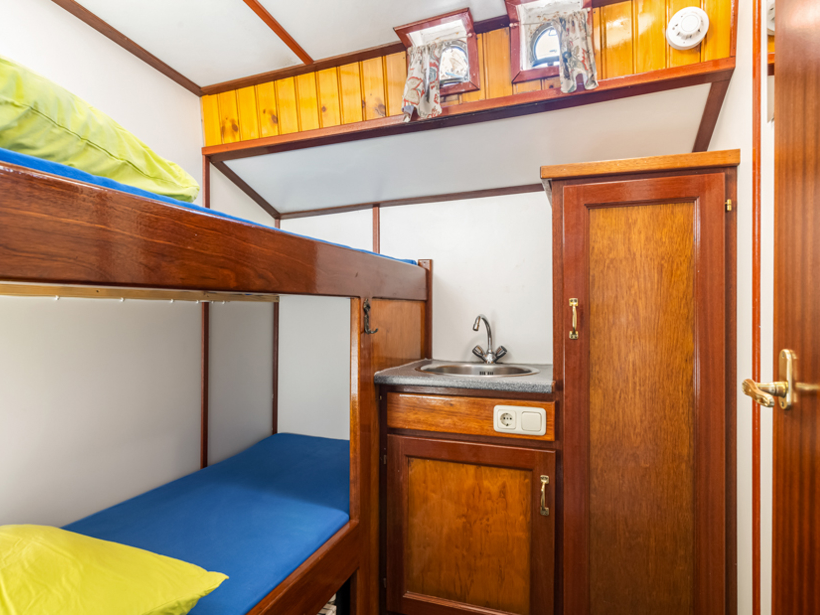 Vriendentrouw Hut Kabine Cabin 2 Personen