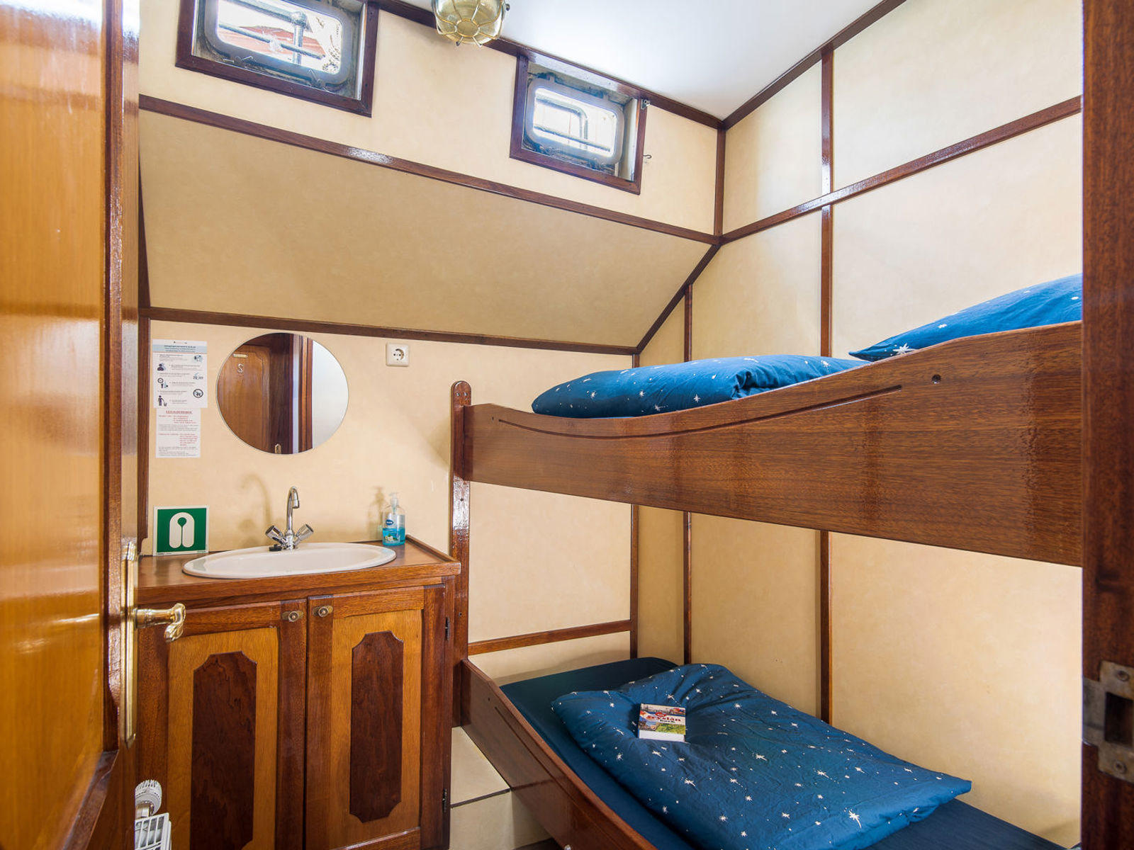 Sterrenwind, Frisian Sailing, hut, kabine, cabin 2 pers