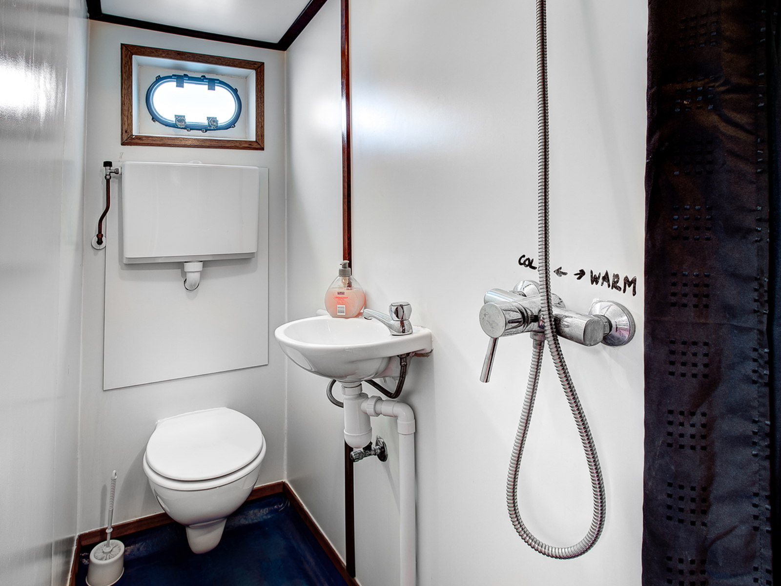 Vliegende Hollander WC, douche, dusche, shower combi