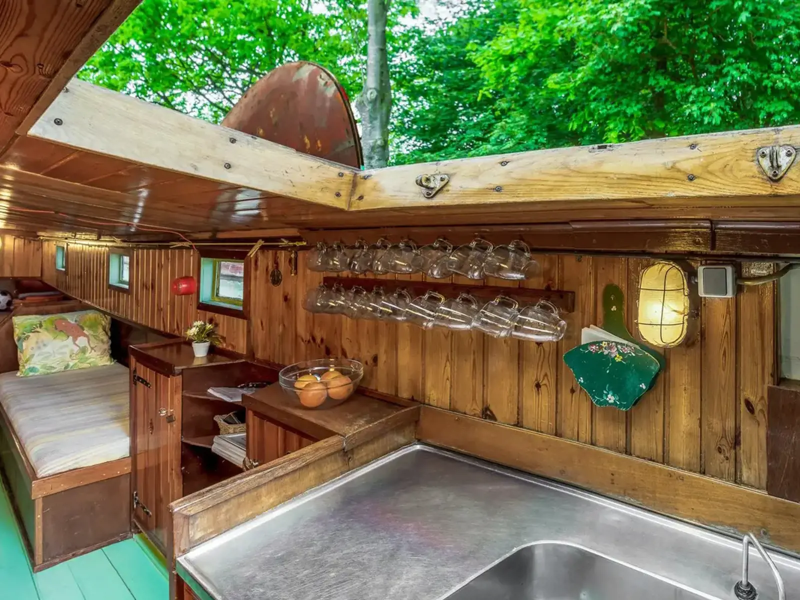 Trouwe Hulp Lucht Air