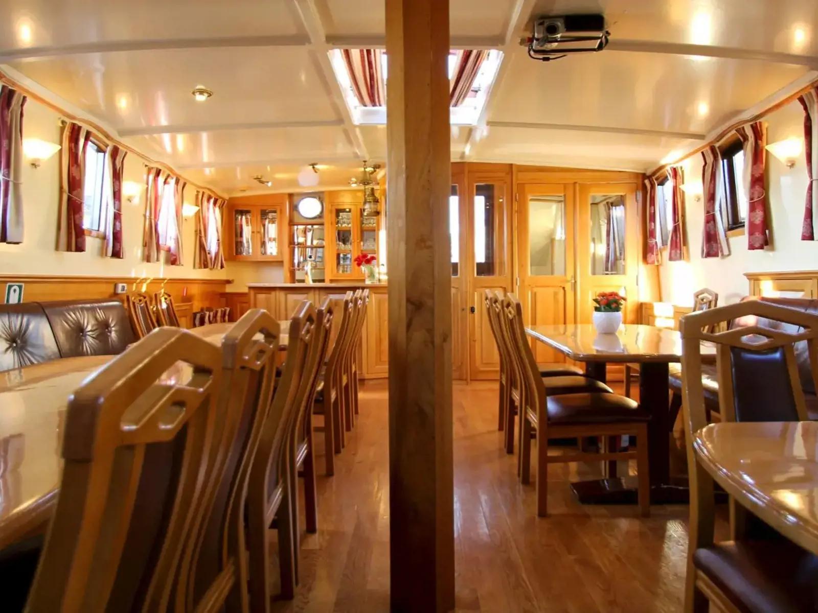 Tsjerk Hiddes Salon