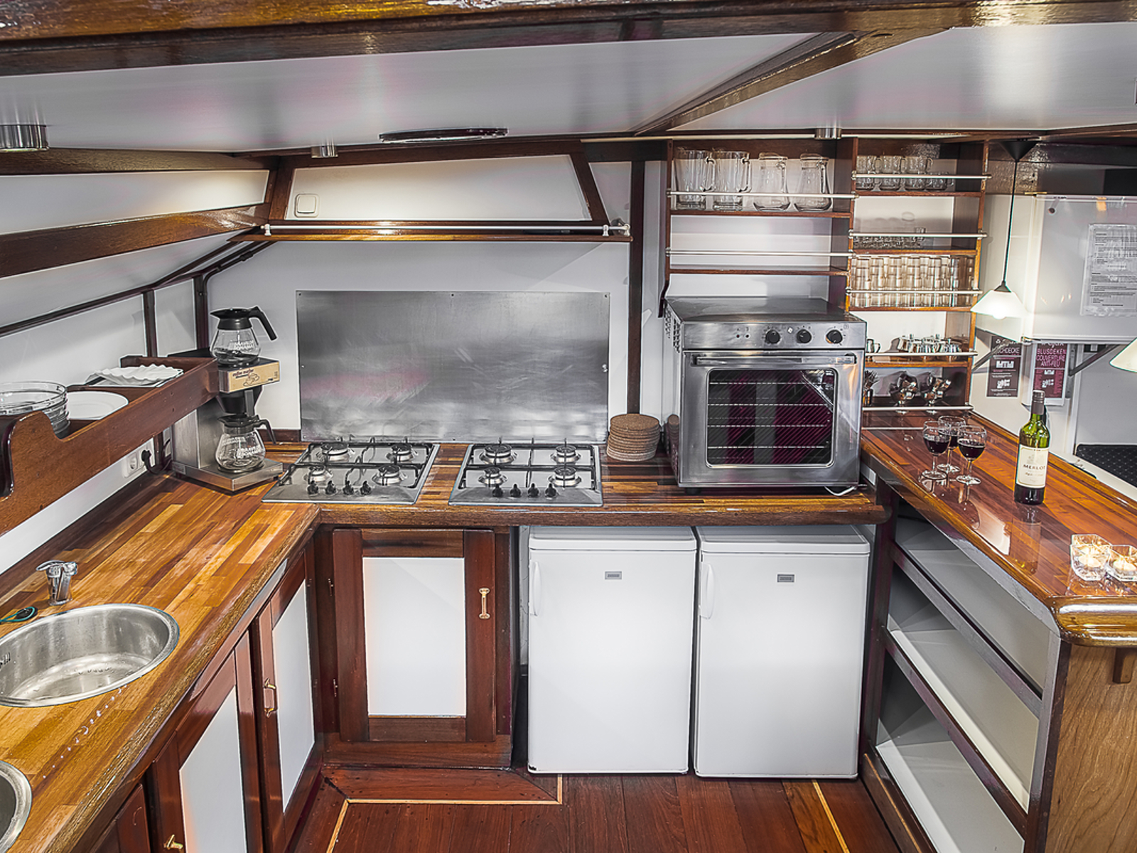 Gaia Kombuis / Kombuse / Galley